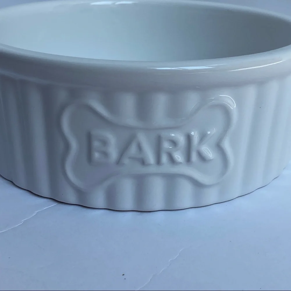 Dog Bowl White Ceramic 7” Bone Bark Ribbed Stoneware Dish Animal Planet EUC